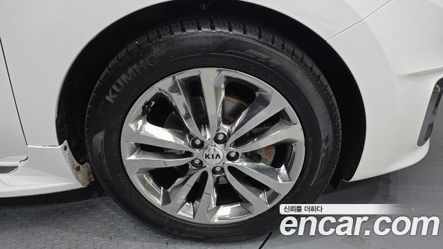 Kia Canival 2016 — photo 5