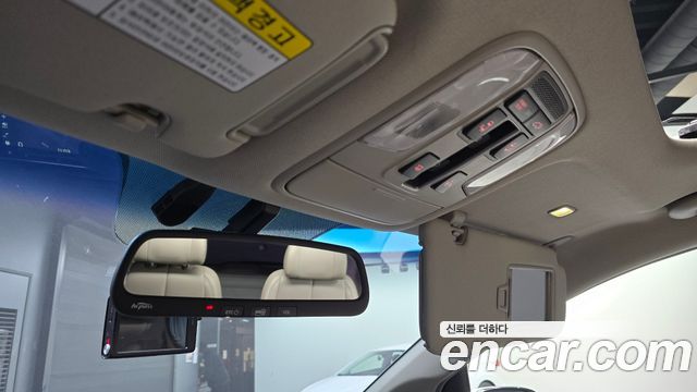 Kia Canival 2016 — photo 18