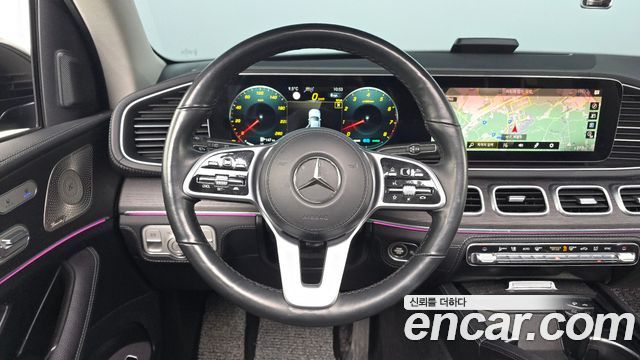 Mercedes-Benz GLE-Class 2022 — photo 13