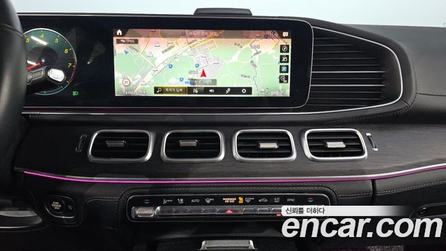Mercedes-Benz GLE-Class 2022 — photo 14