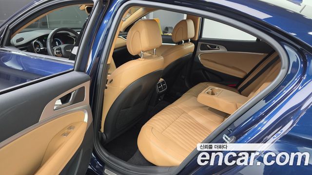 Genesis G70 2021 — photo 11
