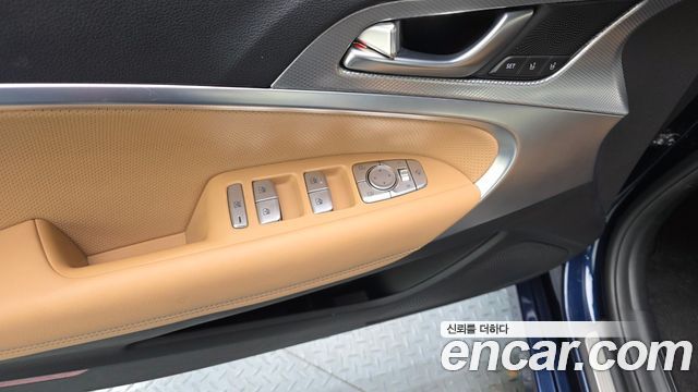 Genesis G70 2021 — photo 14