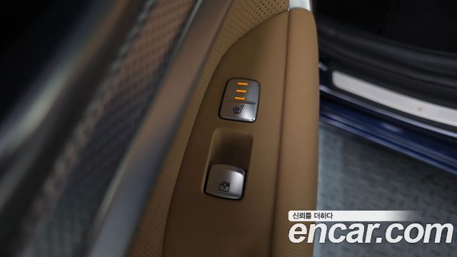 Genesis G70 2021 — photo 20