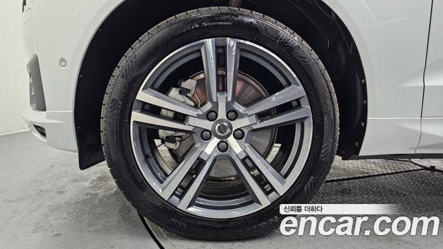 Volvo XC60 2021 — photo 5