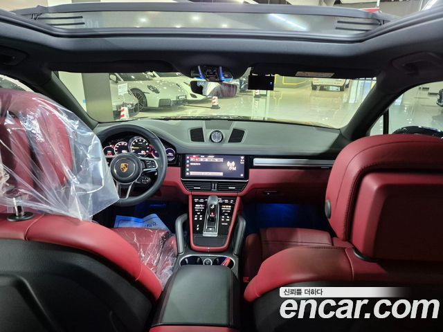 Porsche Cayenne 2023 — photo 6