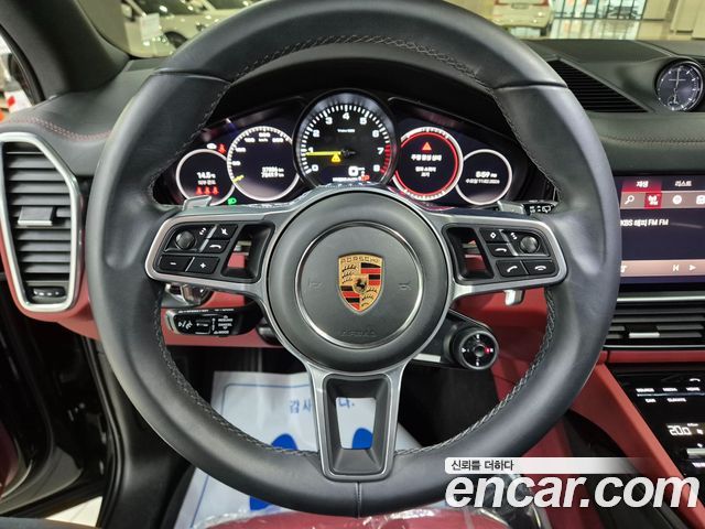 Porsche Cayenne 2023 — photo 9