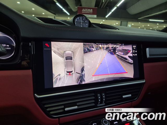 Porsche Cayenne 2023 — photo 13