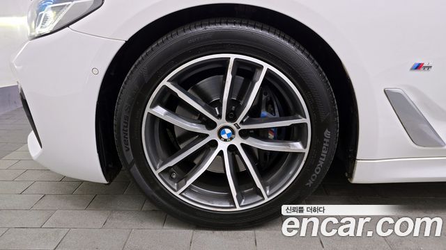 BMW 5-Series 2021 — photo 5