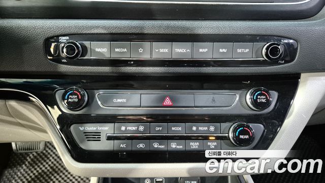 Kia Canival 2019 — photo 13