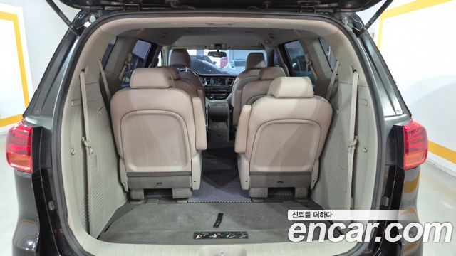 Kia Canival 2019 — photo 19