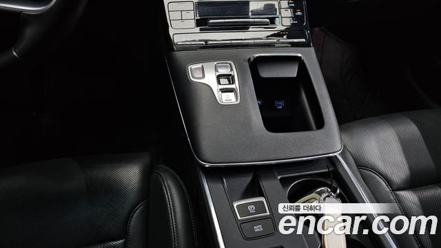 Hyundai Grandeur 2023 — photo 9
