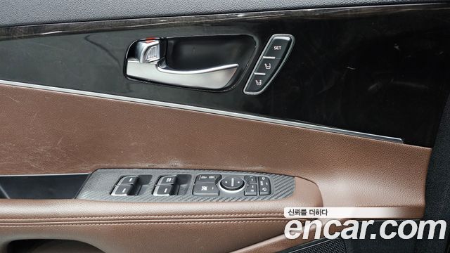 Kia Sorento 2015 — photo 16