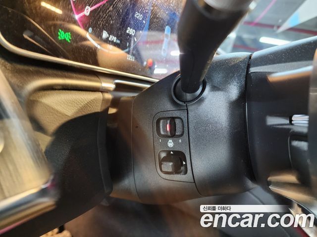 Mercedes-Benz S-Class 2021 — photo 16