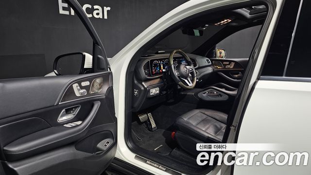 Mercedes-Benz GLS-Class 2022 — photo 11