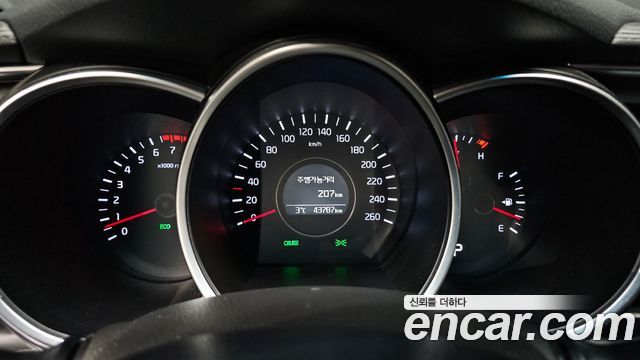 Kia K5 2015 — photo 8