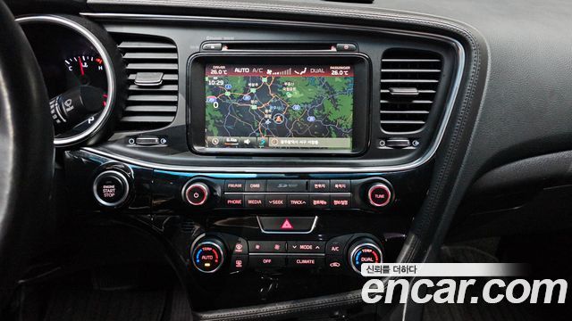 Kia K5 2015 — photo 12