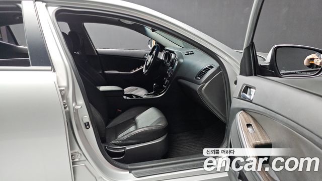 Kia K5 2015 — photo 18