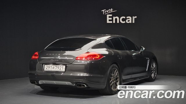 Porsche Panamera 2012 — photo 2