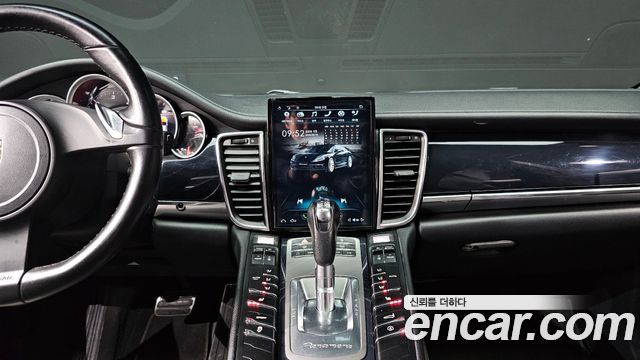 Porsche Panamera 2012 — photo 14