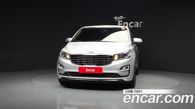 Kia Canival 2019 — photo 3