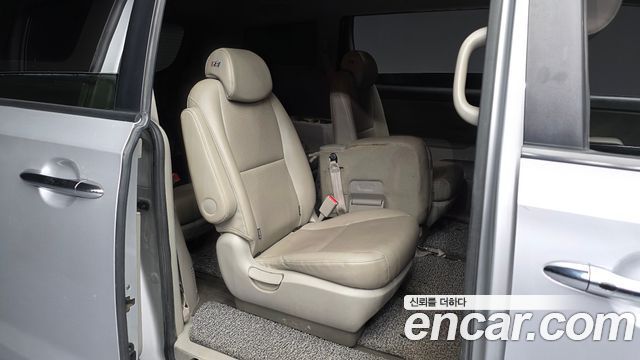 Kia Canival 2019 — photo 12