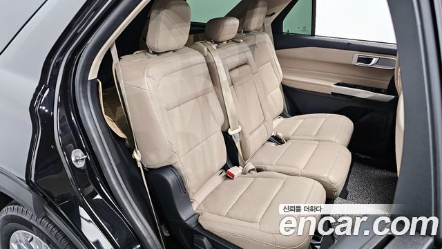 Ford Explorer 2022 — photo 12