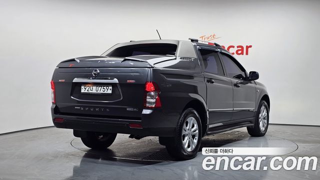 KG Mobility KORANDO 2017 — photo 2