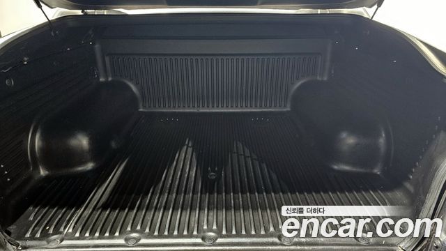 KG Mobility KORANDO 2017 — photo 20