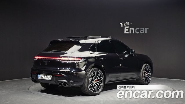Porsche Macan 2024 — photo 2