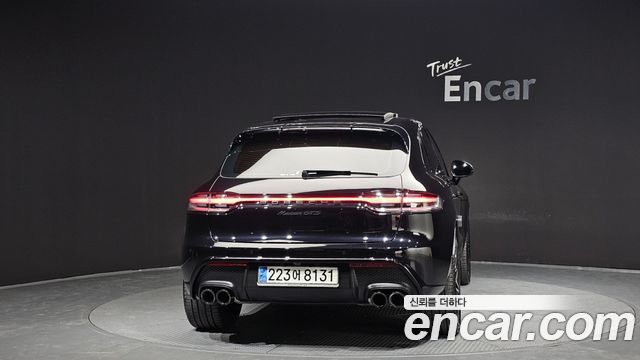 Porsche Macan 2024 — photo 4