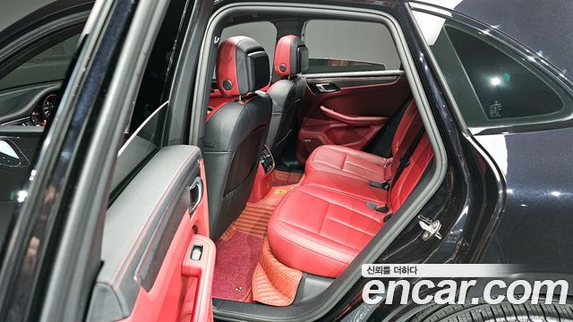 Porsche Macan 2024 — photo 11