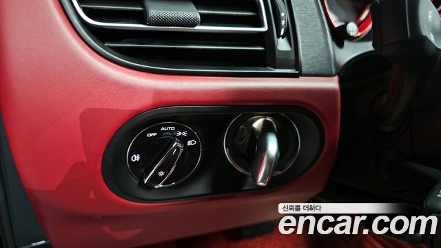 Porsche Macan 2024 — photo 13
