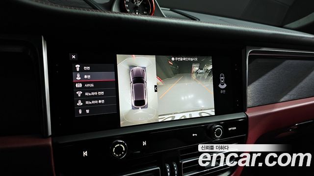 Porsche Macan 2024 — photo 17