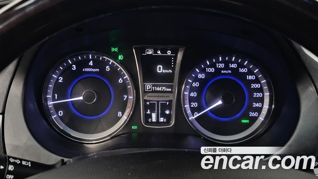 Hyundai Grandeur 2015 — photo 8