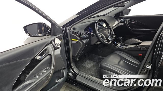 Hyundai Grandeur 2015 — photo 10