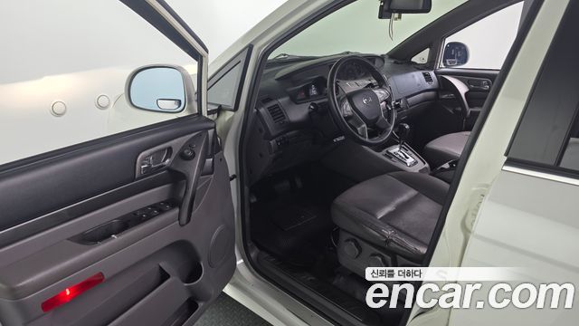 KG Mobility KORANDO 2015 — photo 11