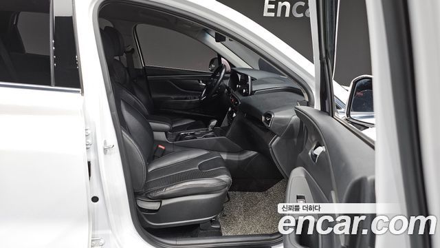 Hyundai Santafe 2019 — photo 12