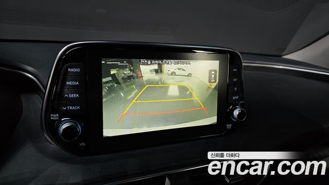 Hyundai Santafe 2019 — photo 17