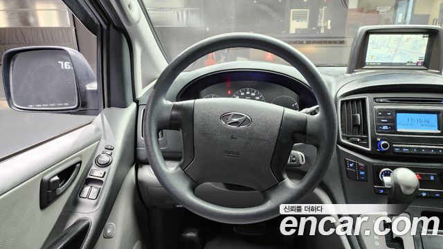 Hyundai Starex 2019 — photo 14
