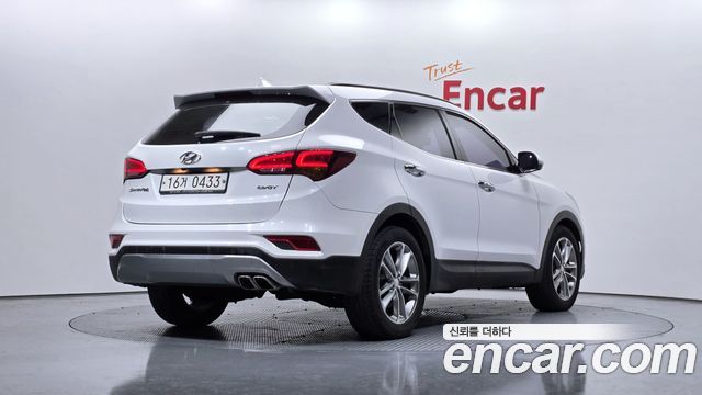 Hyundai Santafe 2016 — photo 2