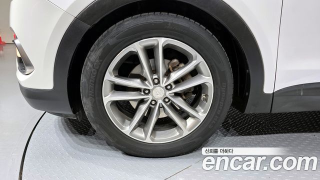 Hyundai Santafe 2016 — photo 5