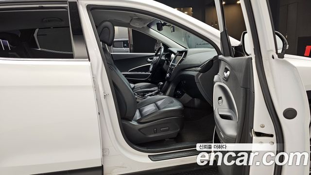 Hyundai Santafe 2016 — photo 11