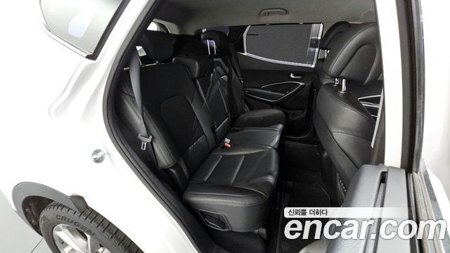 Hyundai Santafe 2016 — photo 12