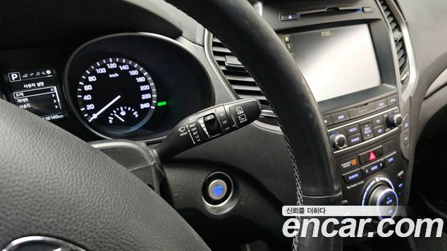Hyundai Santafe 2016 — photo 18