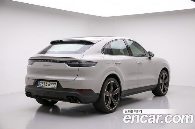 Porsche Cayenne 2021 — photo 7