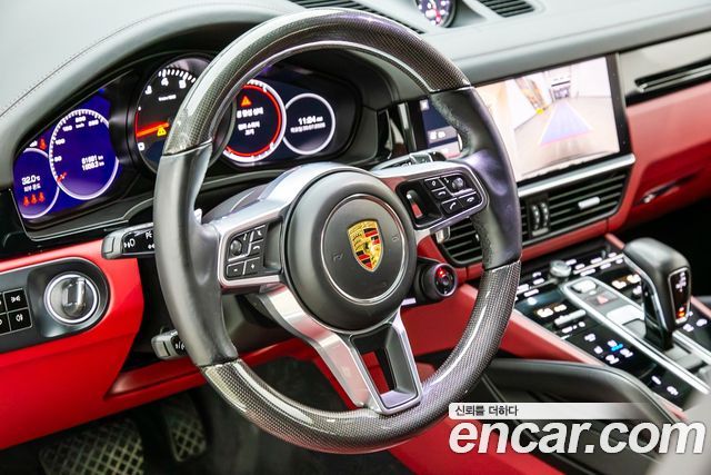 Porsche Cayenne 2021 — photo 14