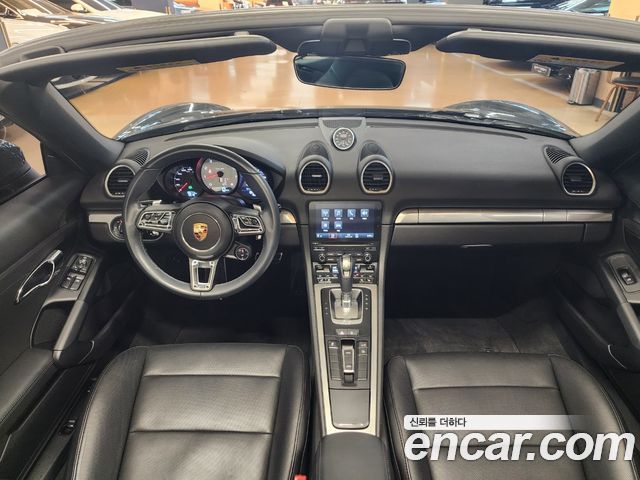 Porsche 718 2017 — photo 15