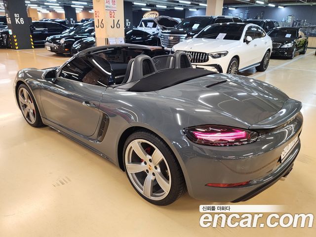 Porsche 718 2017 — photo 18