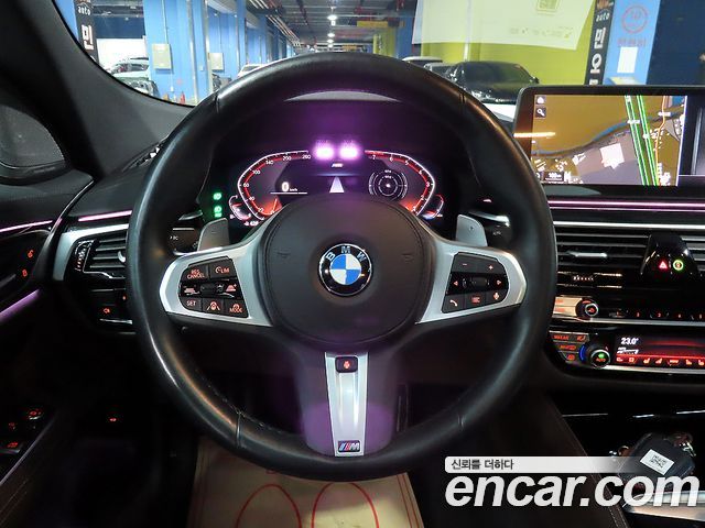 BMW Gran Turismo 2023 — photo 19