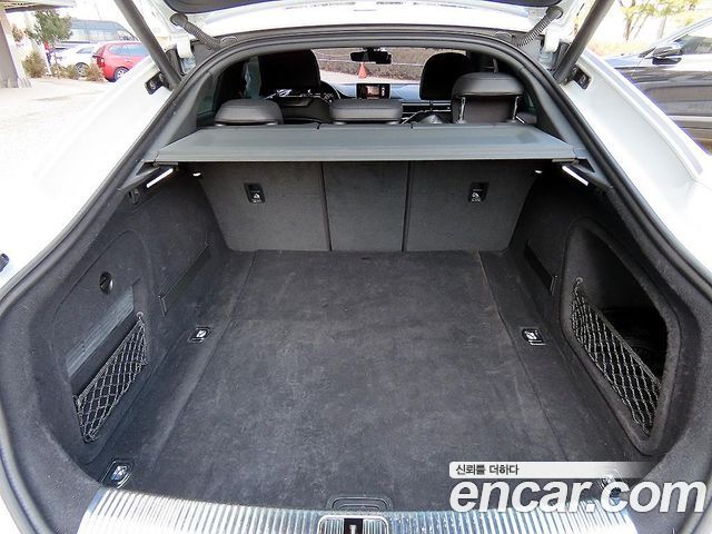 Audi A5 2019 — photo 17